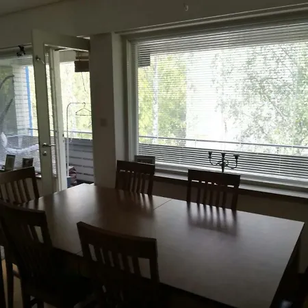 Rallimajoitus Nousukadulla * Jyväskylä